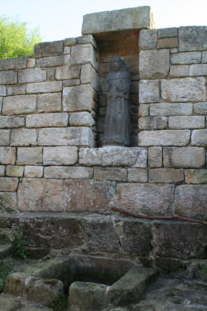 fontaine saint-edern plougar